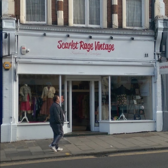 Vintage Scarlet Rage Sequin Beaded Top sz med. Chanel aspired. - Picture 10 of 11